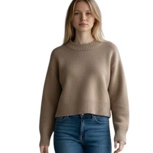 Halston Extra Fine Merino Wool Women's Tan Sweater Size Medium